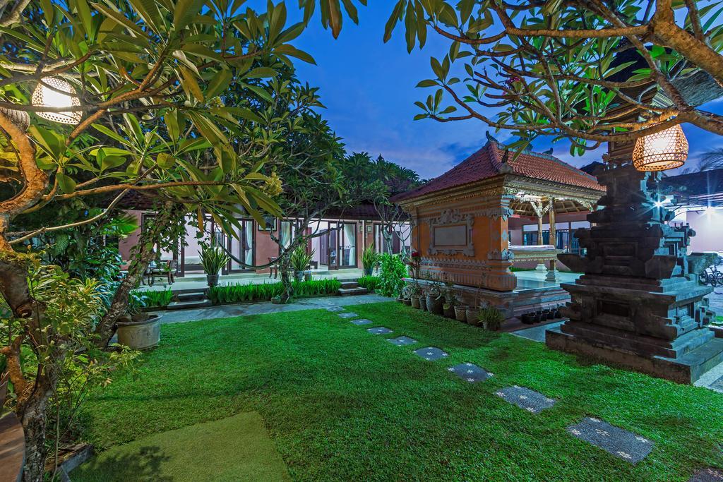 Wayan'S Guesthouse Canggu Extérieur photo